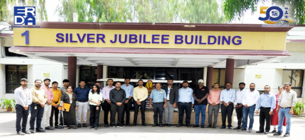 Workshop participants with ERDA officials